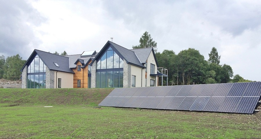eco-house Fort William