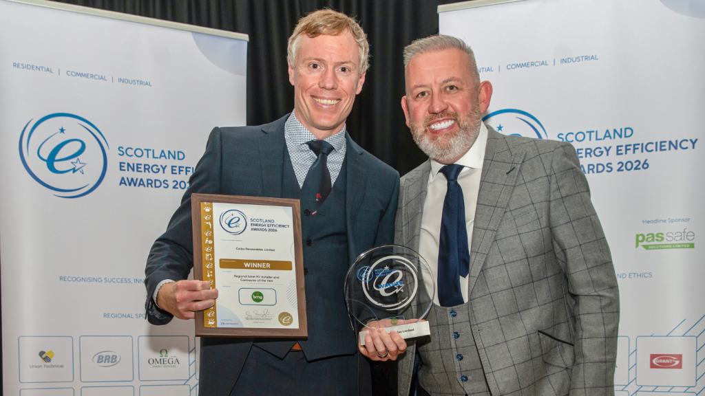Duncan Crosthwaite (Ceiba CEO) accepting award